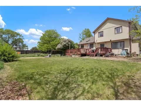 1733 Lefthand Dr, Longmont, CO 80501