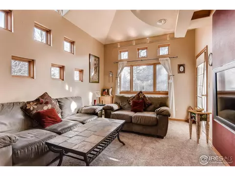 3340 Sentinel Dr, Boulder, CO 80301 photo 2
