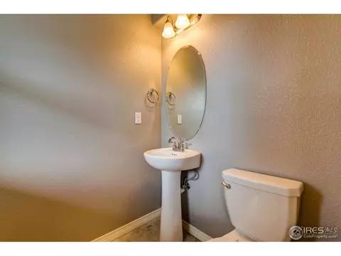 5464 Osbourne Dr, Windsor, CO 80550 photo 8