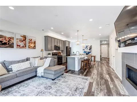 25600 E Maple Pl, Aurora, CO 80018 photo 18