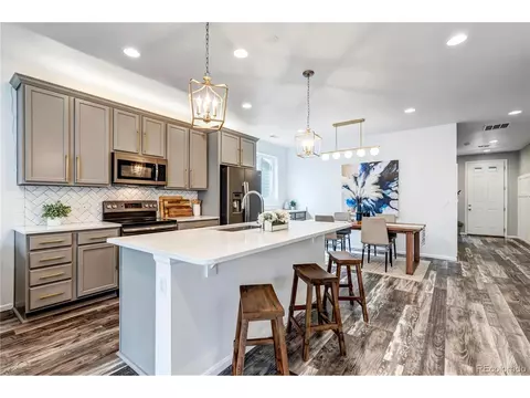 25600 E Maple Pl, Aurora, CO 80018 photo 15