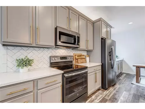 25600 E Maple Pl, Aurora, CO 80018 photo 13