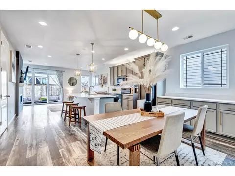 25600 E Maple Pl, Aurora, CO 80018 photo 9