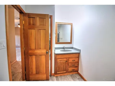 Bath - 850 Hangmans Rd, Bailey, CO 80421 photo 3 of 4