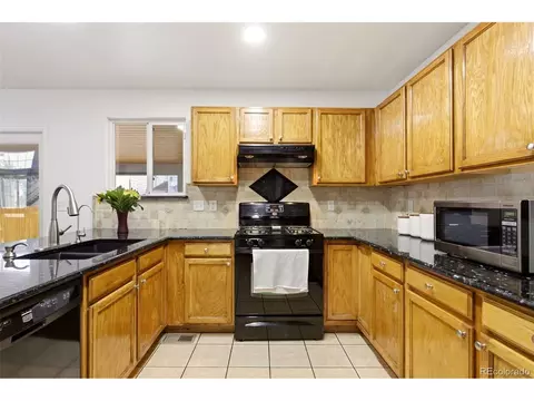 Kitchen - 19781 E Vassar Ave, Aurora, CO 80013 photo 2 of 3