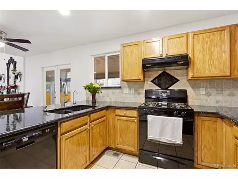 Kitchen - 19781 E Vassar Ave, Aurora, CO 80013 photo 3 of 3