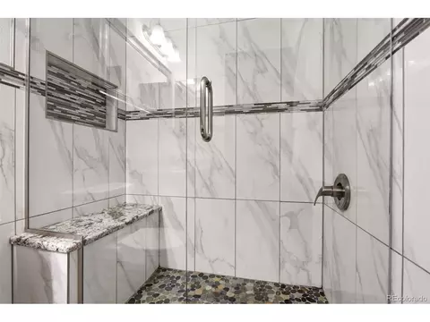 Bath - 19781 E Vassar Ave, Aurora, CO 80013 photo 3 of 6