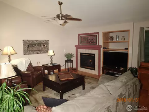13804 Eudora St, Thornton, CO 80602 photo 2