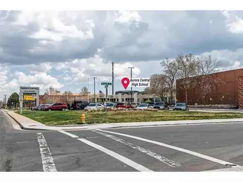 1132 Kingston St, Aurora, CO 80010