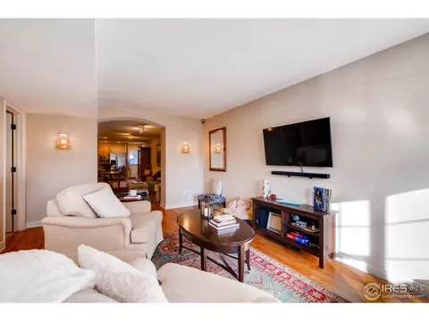 2147 S Grant St, Denver, CO 80210 photo 2