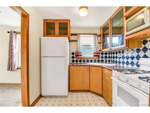 Kitchen - 3725 N Jackson St, Denver, CO 80205 photo 1 of 2