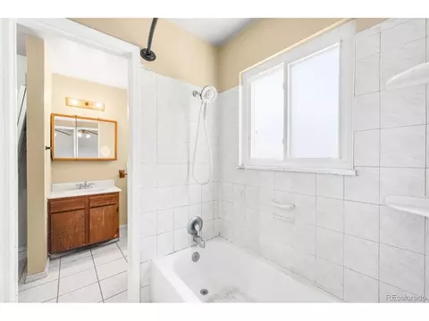 Bath - 11630 E Walsh Pl, Aurora, CO 80012 photo 1 of 1