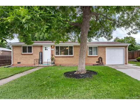 5121 Iris St, Arvada, CO 80002 photo 2