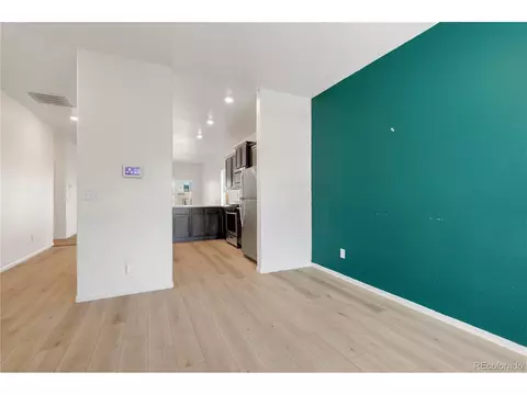 389 Maple St, Bennett, CO 80102 photo 7