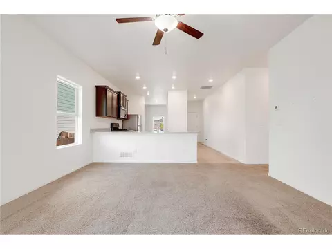 389 Maple St, Bennett, CO 80102 photo 12