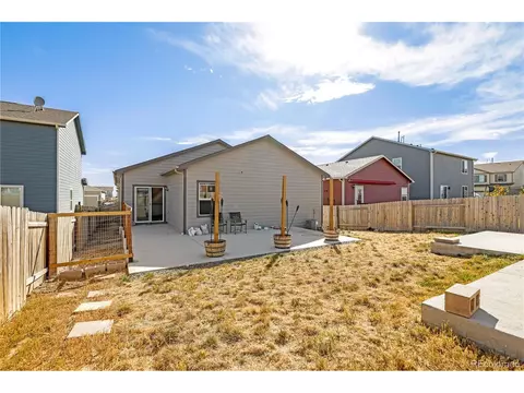389 Maple St, Bennett, CO 80102 photo 27