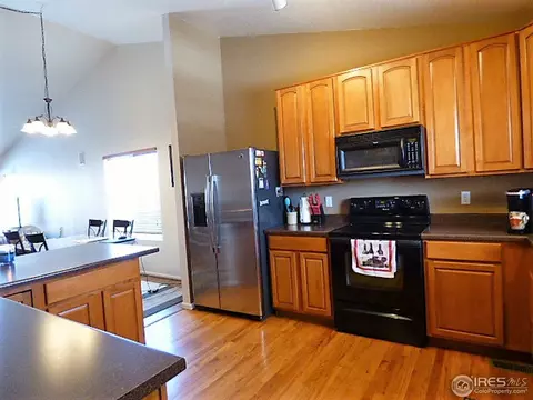 5725 Skyline Ave, Frederick, CO 80504 photo 2