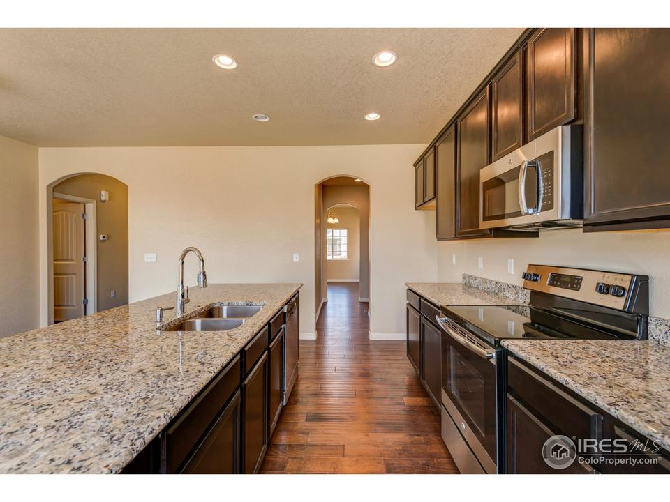  2475 Barela Dr, Berthoud, CO 80513 photo 3