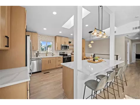 59 S Degaulle St, Aurora, CO 80018