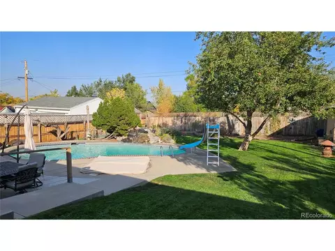 840 Welch St, Lakewood, CO 80401