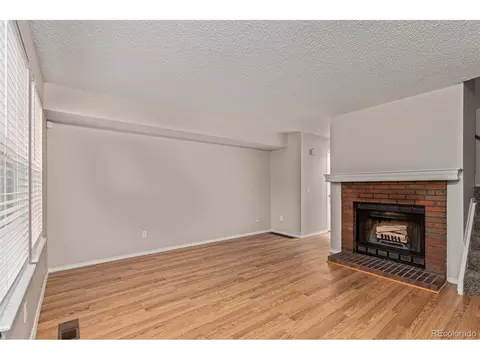 18577 E Whitaker Cir #C, Aurora, CO 80015 photo 2