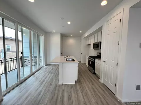 21111 E 67th Ave, Aurora, CO 80019 photo 5