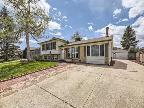9488 W Hamilton Dr, Lakewood, CO 80227