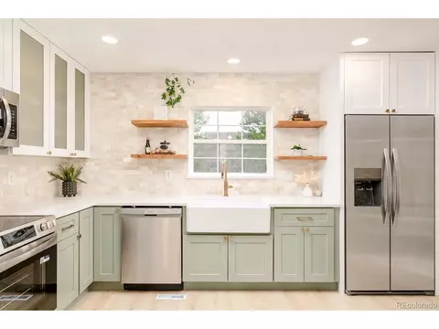 Kitchen - 7828 E Lowry Blvd, Denver, CO 80230 photo 2 of 4