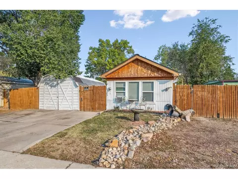 1208 Mackenzie Ct, Dacono, CO 80514
