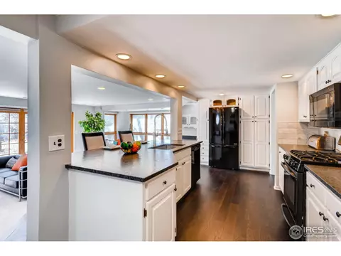 4690 Berkshire Pl, Boulder, CO 80301 photo 5