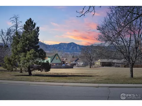 4690 Berkshire Pl, Boulder, CO 80301 photo 2