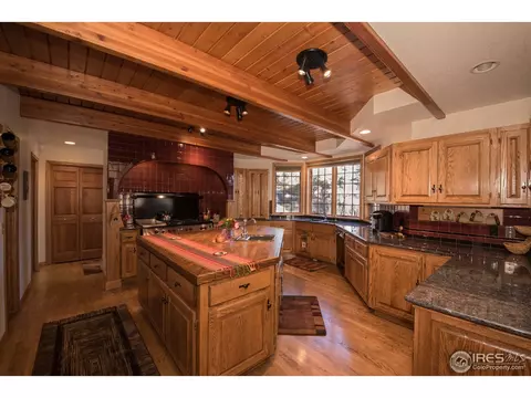 2000 Devils Gulch Rd, Estes Park, CO 80517 photo 18