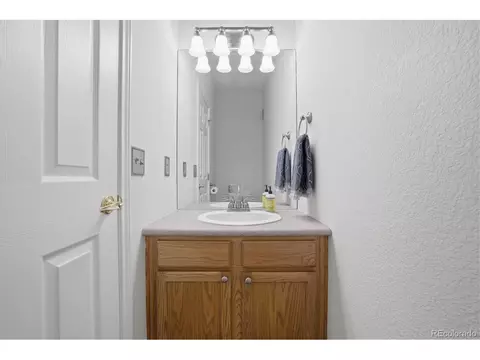 Bath - 6607 S Forest Way #E, Centennial, CO 80121 photo 6 of 6