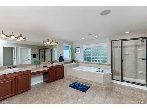 16792 E Lake Ave, Centennial, CO 80016 photo 22