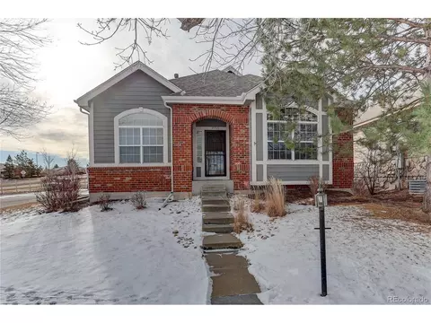 7153 S Versailles Way, Aurora, CO 80016