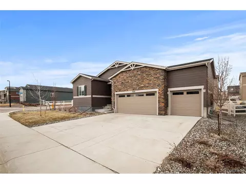 5221 Trails Edge Ln, Castle Rock, CO 80104