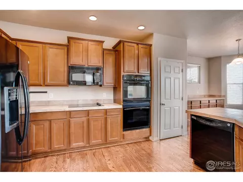 7645 E 121st Pl, Thornton, CO 80602 photo 6