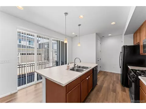Kitchen - 24223 E 41st Ave, Aurora, CO 80019 photo 3 of 3
