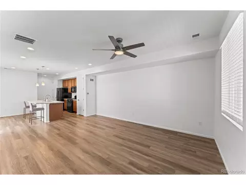 Living - 24223 E 41st Ave, Aurora, CO 80019 photo 5 of 7