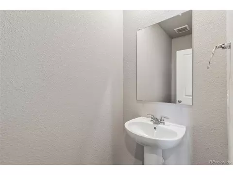 Bath - 24116 E 53rd Dr, Aurora, CO 80019 photo 1 of 7