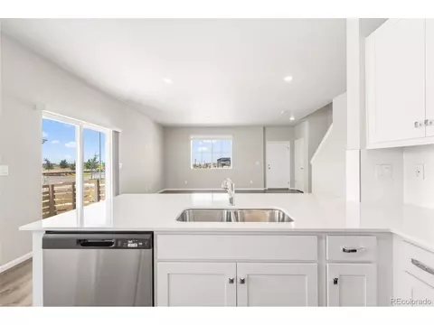 Kitchen - 24116 E 53rd Dr, Aurora, CO 80019 photo 6 of 6