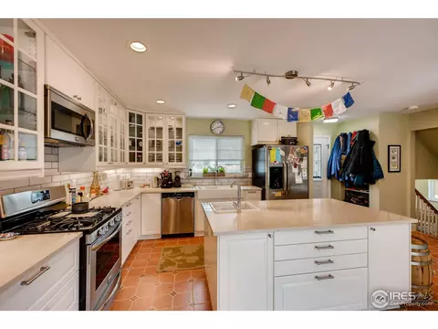 375 Harvard Ln, Boulder, CO 80305 photo 3