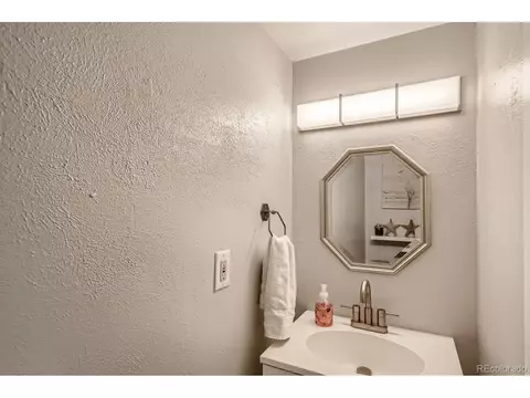10593 Cherry St, Thornton, CO 80233 photo 9