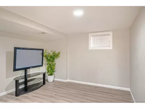 10593 Cherry St, Thornton, CO 80233 photo 16