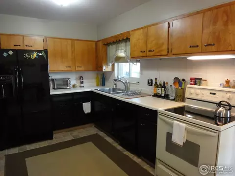 6149 Iris Way, Arvada, CO 80004 photo 2