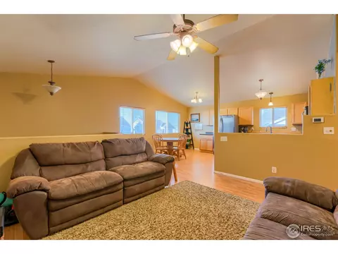 313 E 29th St, Greeley, CO 80631 photo 8