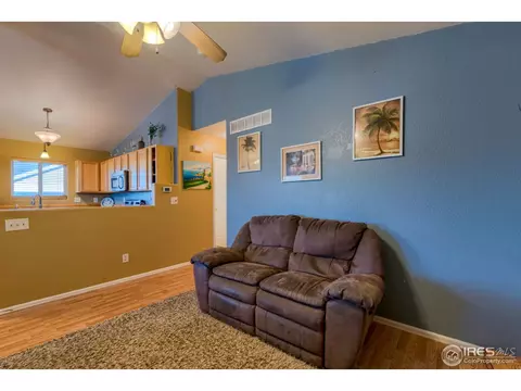 313 E 29th St, Greeley, CO 80631 photo 9