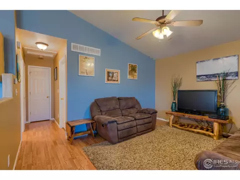 313 E 29th St, Greeley, CO 80631 photo 5