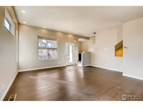9067 E 52nd Ave, Denver, CO 80238 photo 2