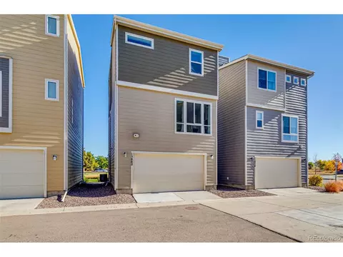 15882 E Broncos Pl, Centennial, CO 80112 photo 3